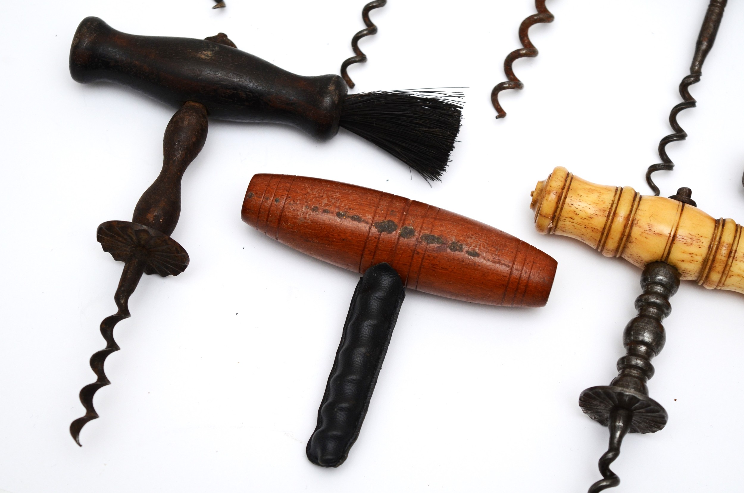 A collection of early 20th century and later corkscrews/bottle openers, including T-handle - Image 3 of 3