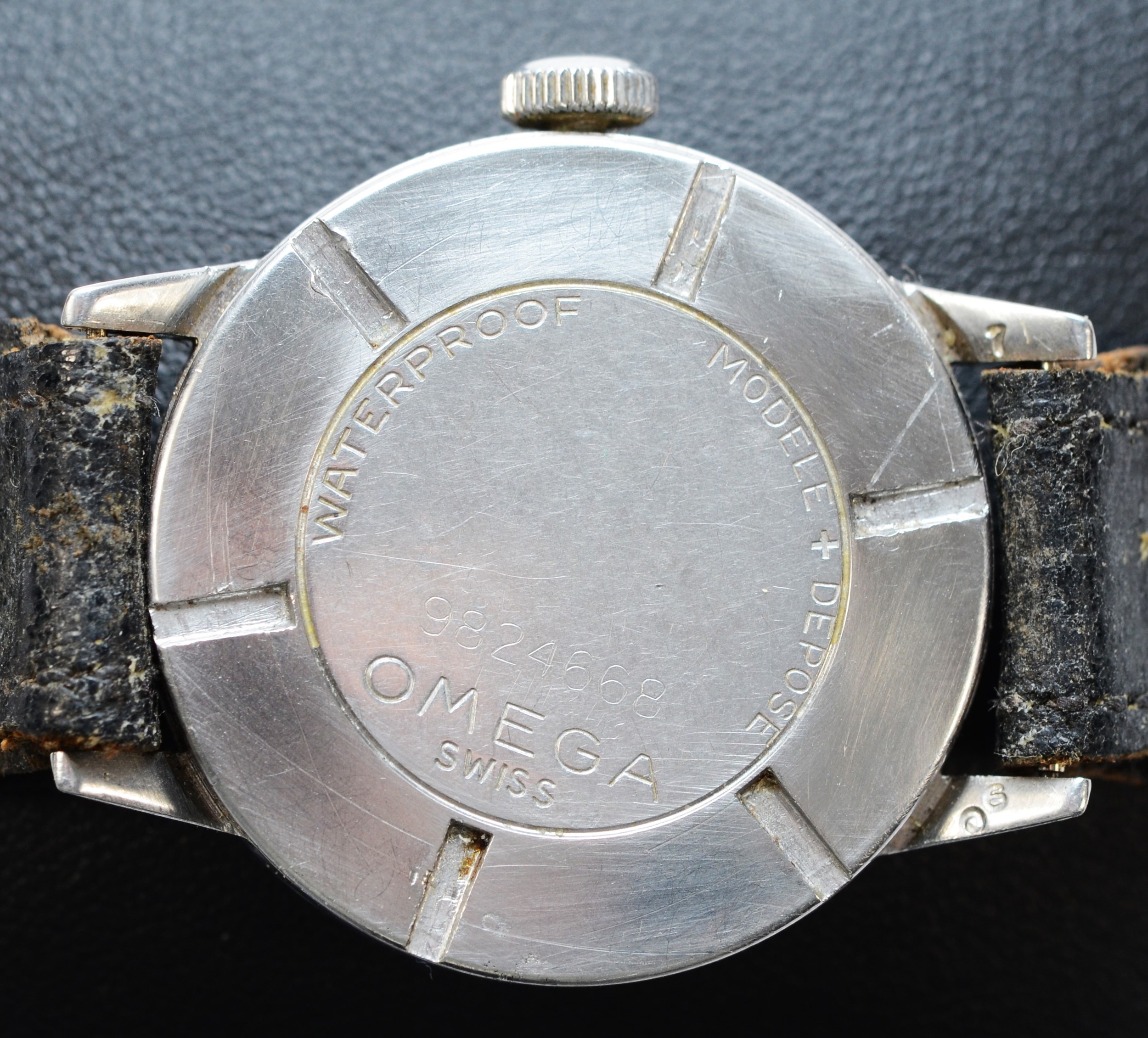 Omega WWII era stainless steel manual wind gentleman's wristwatch, c. 1939, ref 2165/1, 26.5T3 PC 15 - Image 3 of 4