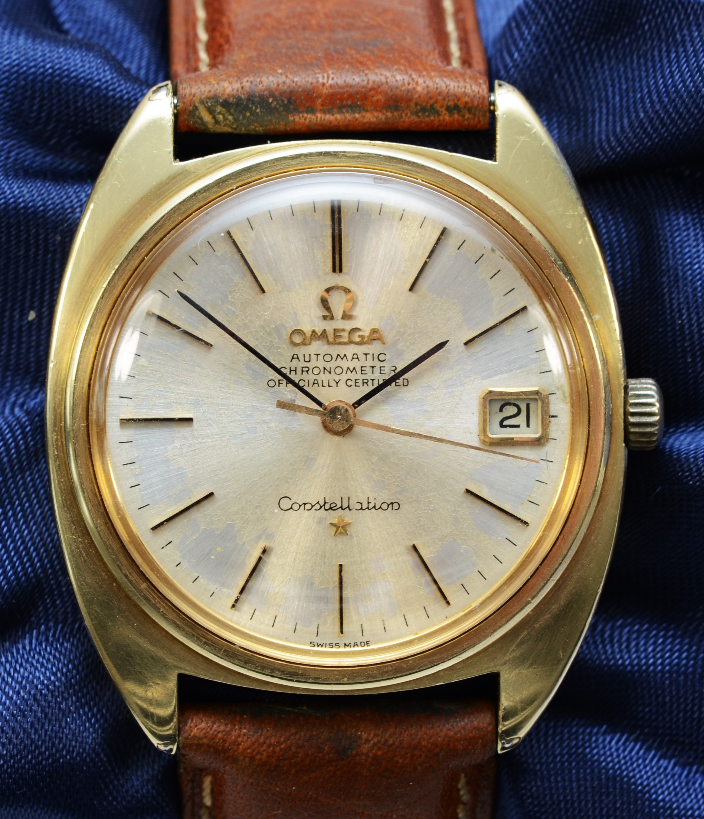 Omega Constelation, automatic chronometer, date gilt metal gentleman's wristwatch, c.1966, ref 168-