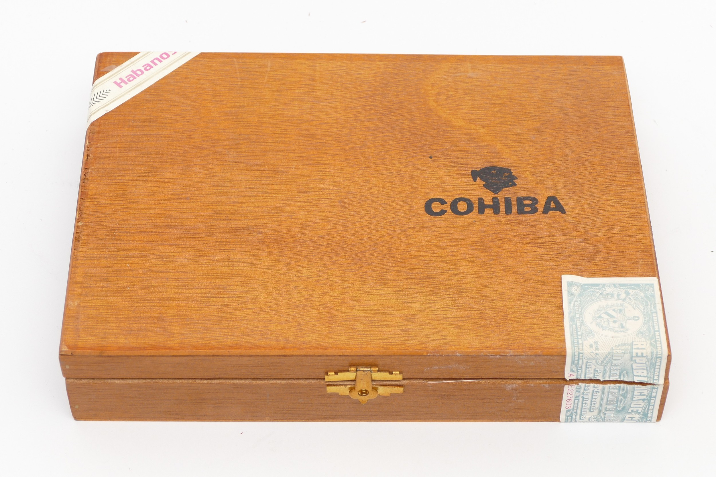 *** WITHDRAWN FROM AUCTION *** Cohiba, twenty three cigars in a wooden case, serial number AE227603 - Image 3 of 4
