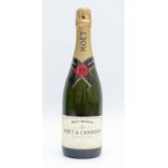 Moet & Chandon champagne, 750ml 12%