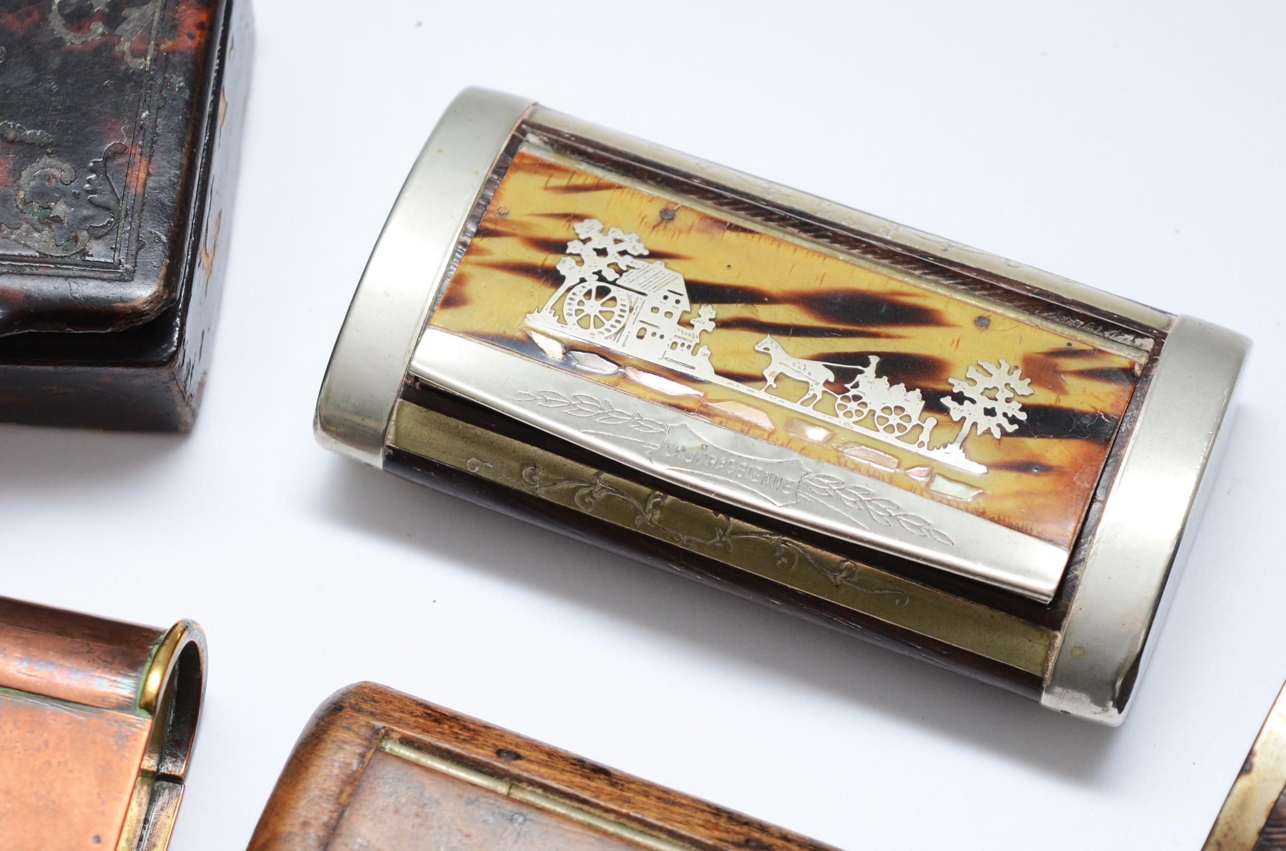 A collection of late 19th century and later snuff boxes, to include a brass and copper example in - Image 2 of 3