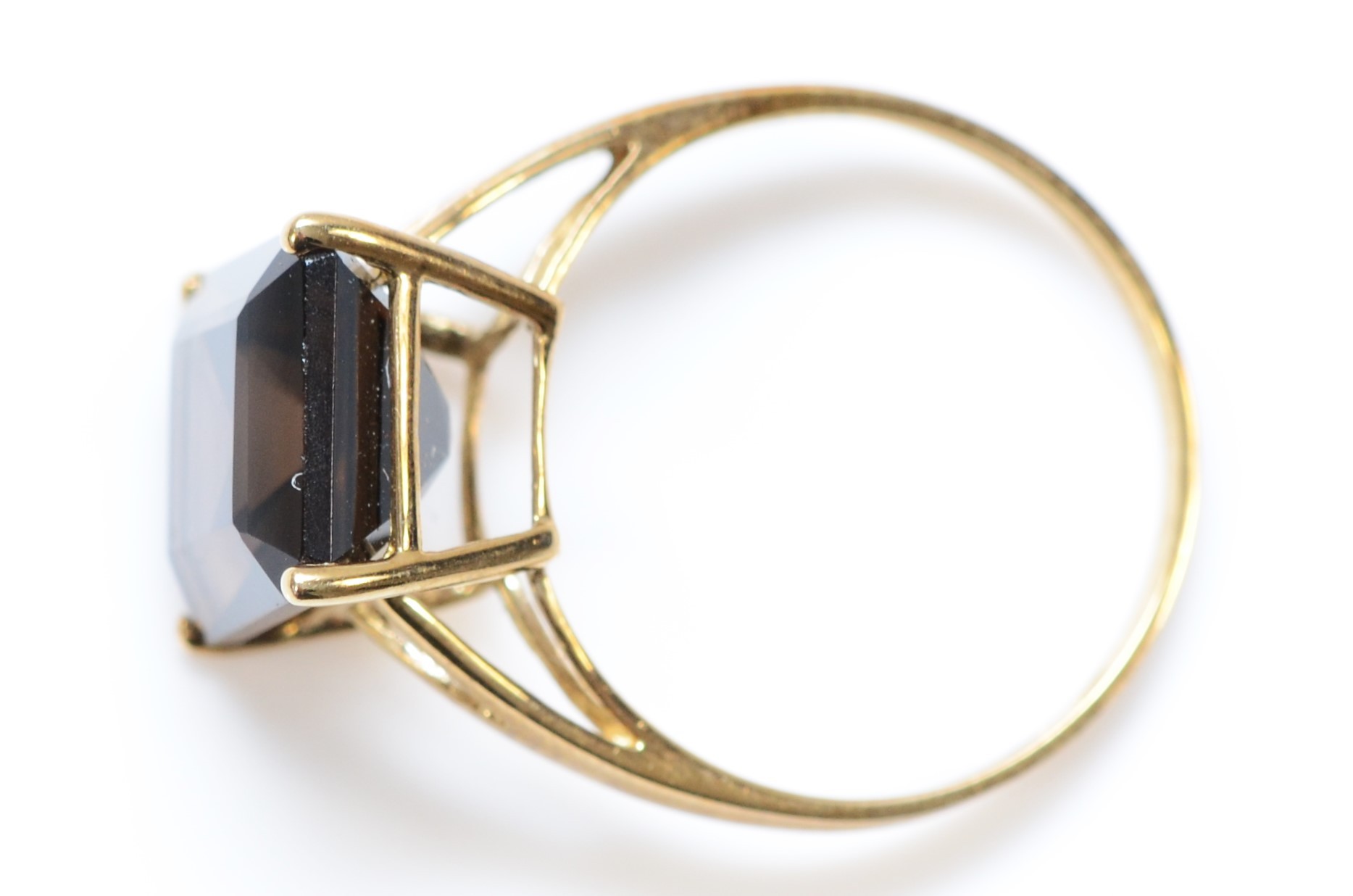 A 9ct gold and smokey quartz dress ring, 11 x 10mm, P 1/2, 2.2gm - Image 2 of 2
