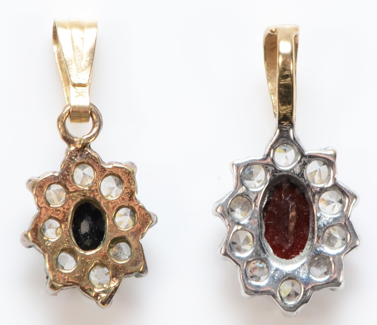 A 9K sapphire and white stone cluster pendant14mm and a garnet and white stone cluster pendant, 1. - Image 2 of 2