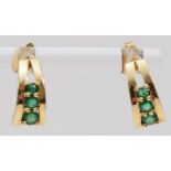 A 9ct gold pair of emerald ear studs, 12mm, 1.4gm