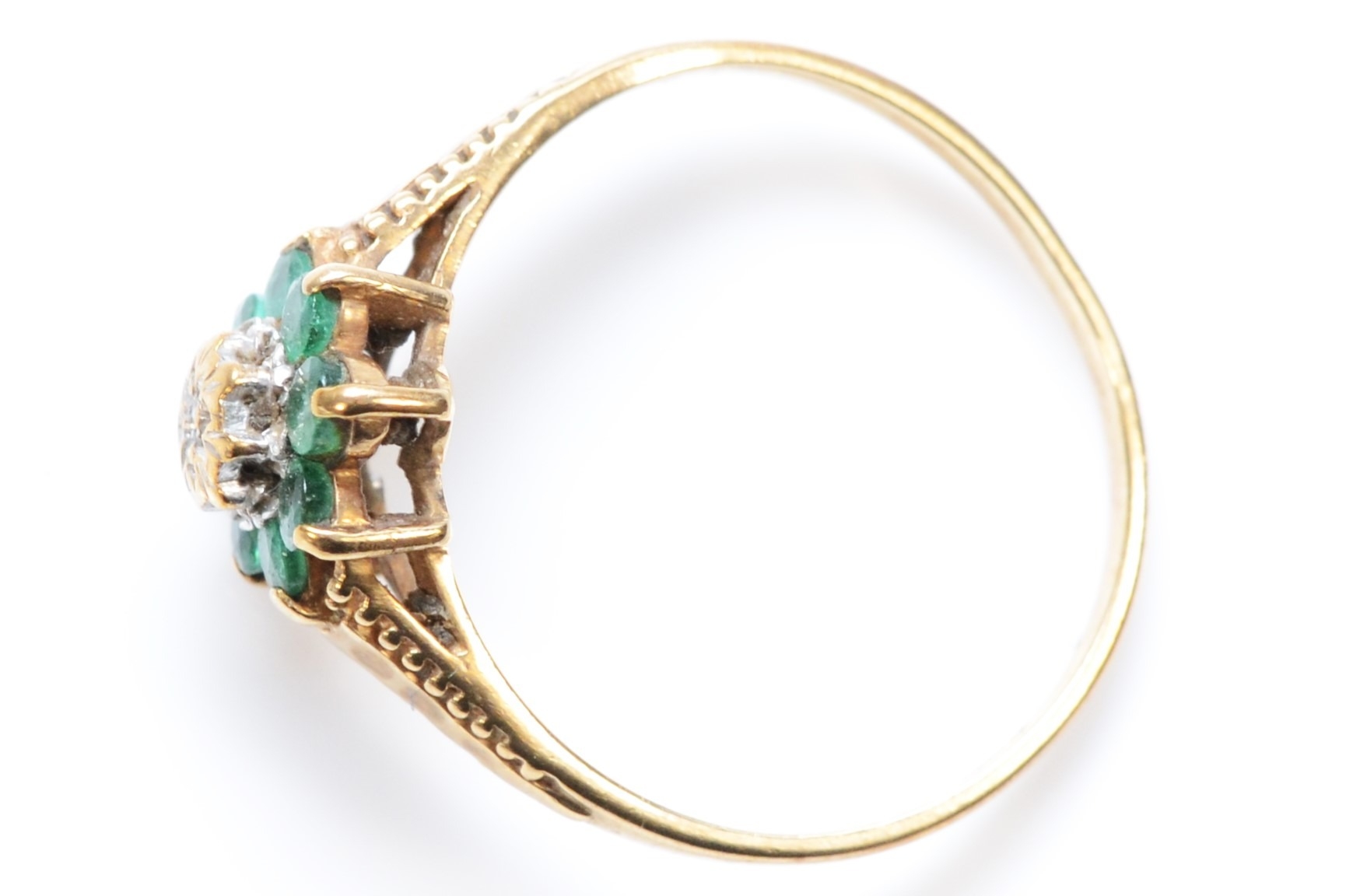 A 9ct gold emerald and diamond cluster ring, L, 1.6gm - Bild 2 aus 2
