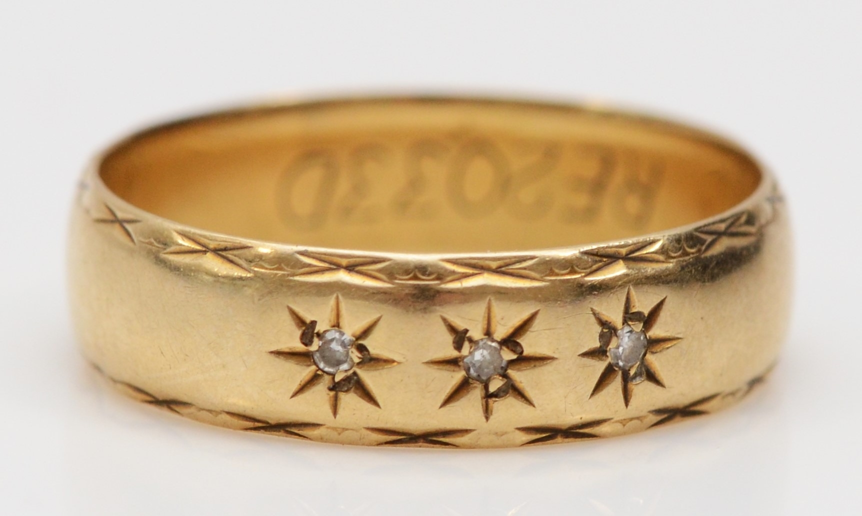 A 9ct gold Edwardian style diamond ring, K 1/2, 2.2gm