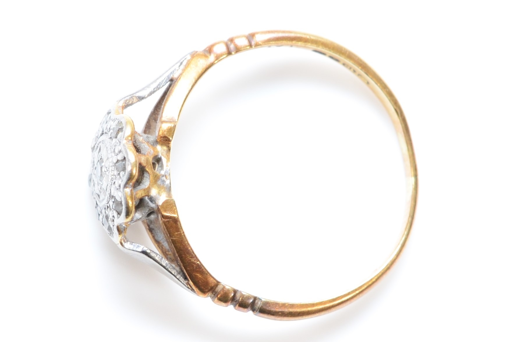 An Art Deco 18ct gold and platinum diamond set ring, J 1/2, 2.3gm - Image 2 of 2