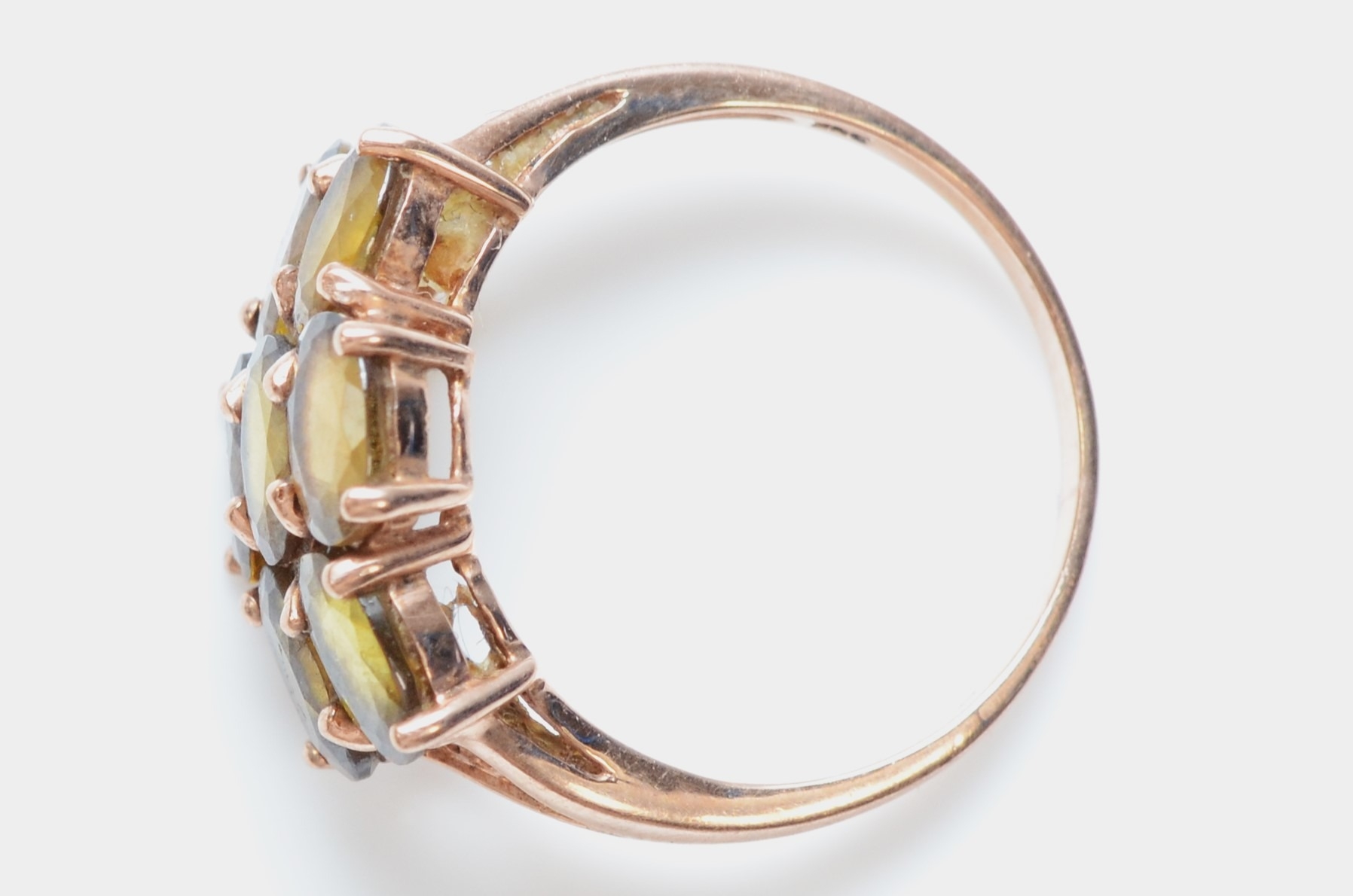 A 9ct gold and brown gemstone ring, N 1/2, 2.9gm - Image 2 of 2