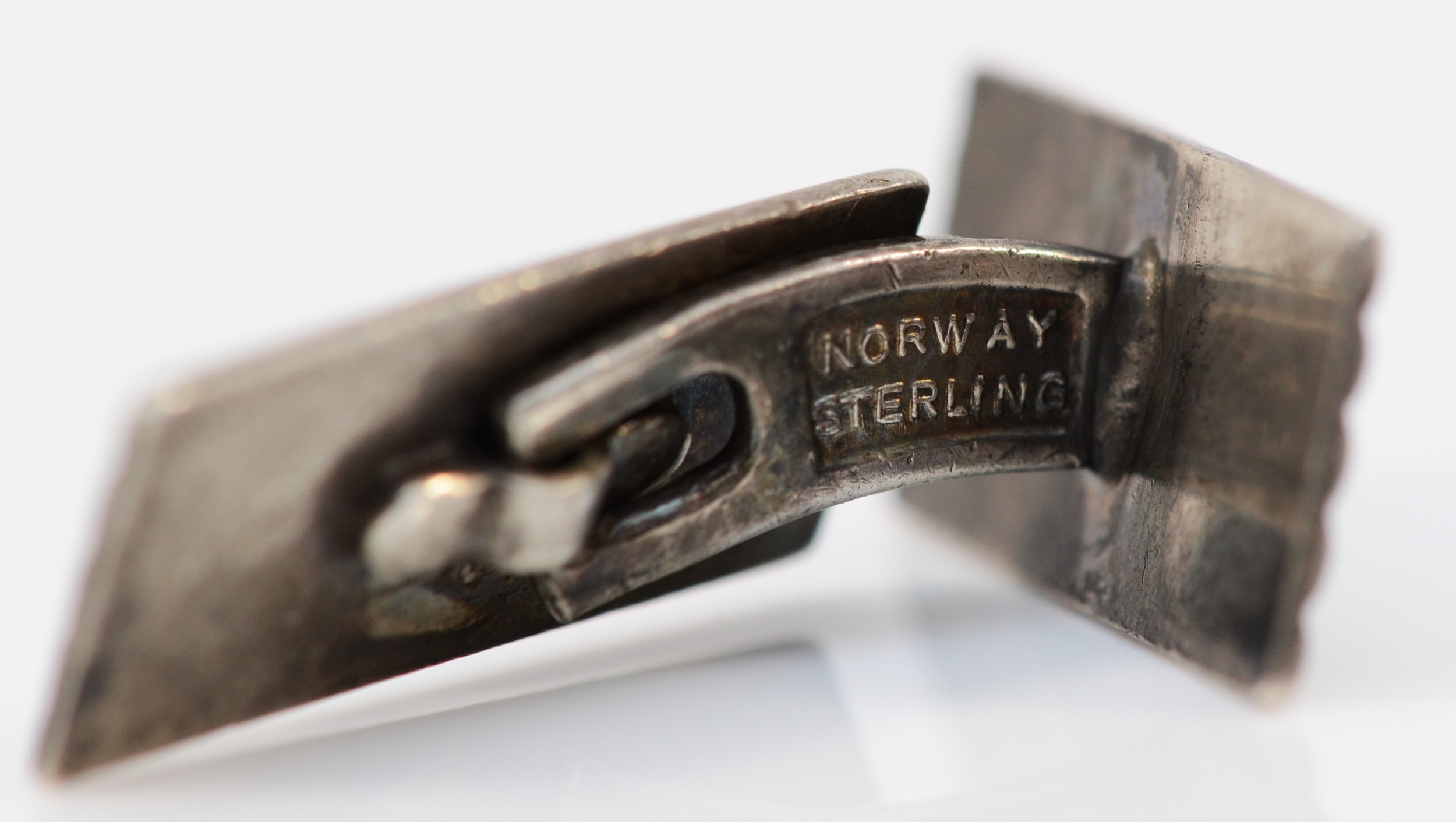 A Norwegian silver pair of cufflinks, by Aksel Holemsen, 9gm - Image 3 of 3