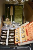 A cased silver plated desert set, set of 6 teaspoons and a set of 6 dessert spoons by Mappin &