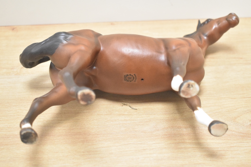 A Beswick Pottery ' Black beauty and foal' model 2536, designed by Graham Tongue' in matte black - Image 7 of 7