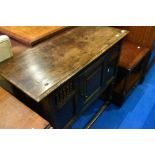 An early 20th Century oak sideboard of small proportions, width approx 92cm, height 84cm