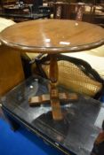 A Titchmarsh and Goodwin occasional table having circualr top, diameter 57cm, height 56cm
