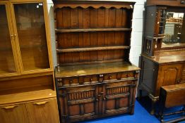 A reproduction oak dresser, of nice proportions, approx 120cm width
