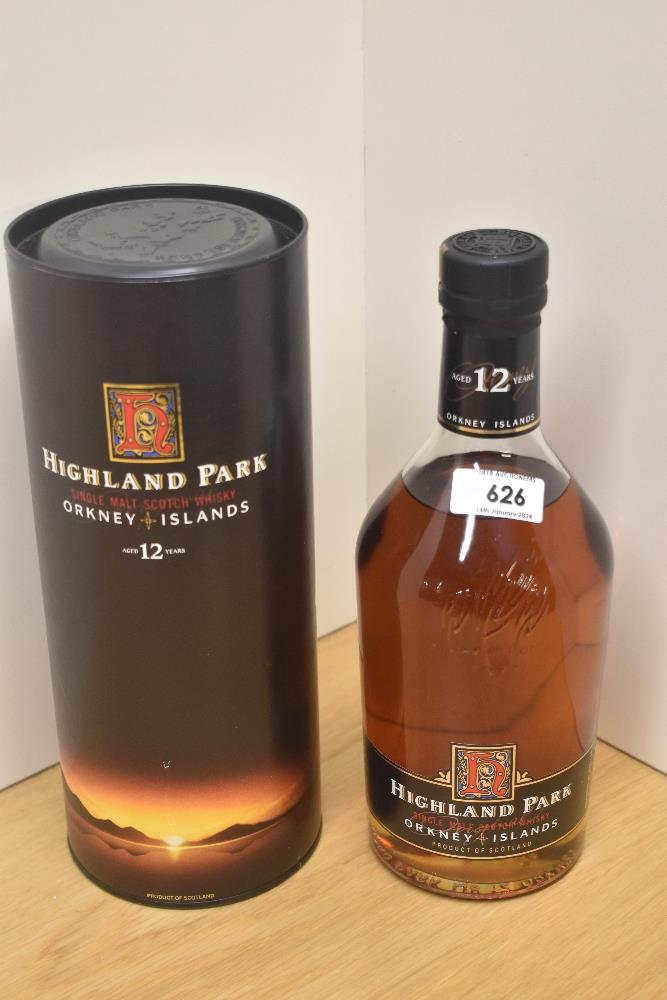 A bottle of 1990's Highland Park 12 Year Old Single Malt Scotch Whisky, 43% vol, 1 Litre, in