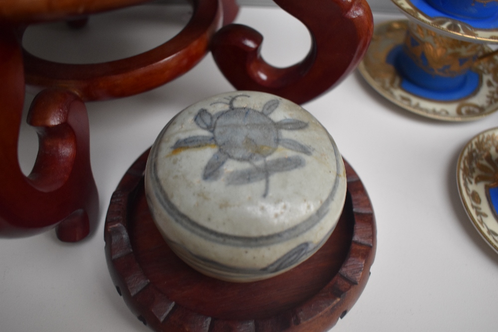 A Chinese plate, having fish decoration, AF and similarly styled lidded pot of small proportions, - Image 4 of 4
