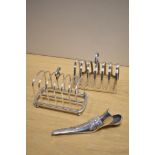 Two Edwardian silver plated toast racks, by William Hutton & Sons & Mappin & Webb, the largest