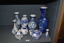 An assorted collection of Chinese and other blue and white ware, to include a Japanese porcelain