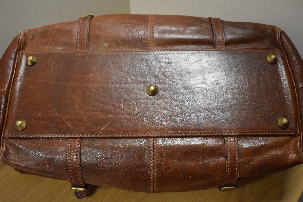 A vintage style Gladstone/ overnight bag by 'The Bridge'. - Image 7 of 8