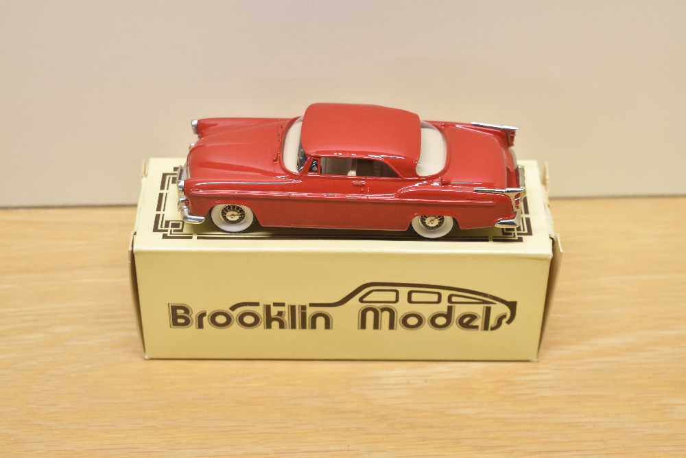 Motomax Siyah 1955 Chrysler C300 1/24 Die Cast Model Araç Fiyatı
