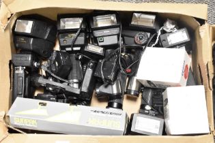 A collection of 14 Sunpak flashguns. Four Auto Zoom 5000 Thyristor, an auto 4205G Thyristor, two