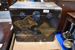 A vintage Oriental laquer work jewellery box, with wooden travel box, approx. 34 x 20 x 30cm