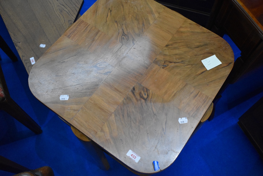 A 1930s walnut occasional/coffee or bedside tabl with undershelf, and Queen Anne style dressing - Image 7 of 7