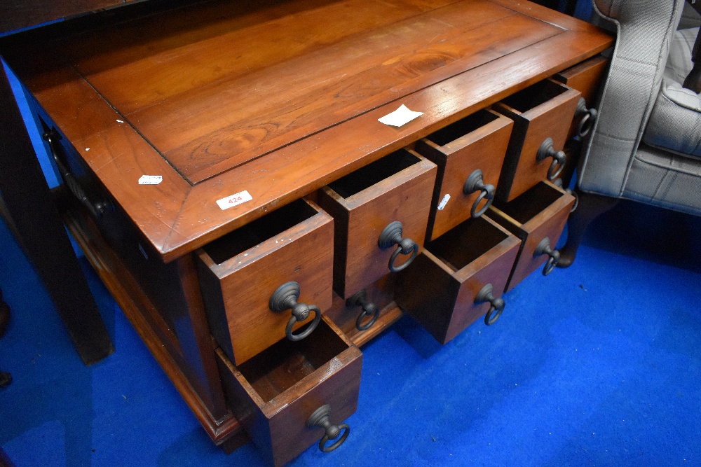 A modern coffee table having merchants style drawers, approx dimensions. W92 D58 H50cm - Image 4 of 9