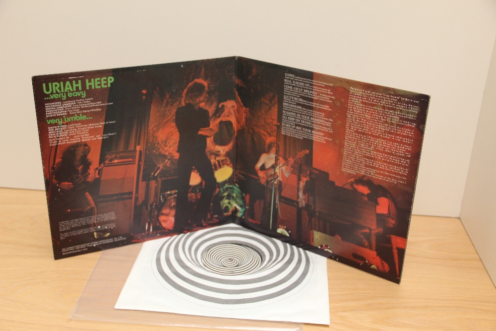 A VG+ / VG+ copy of ' Very 'eavy ' by Uriah Heep on the sought after Vertigo Swirl imprint - getting - Image 4 of 6