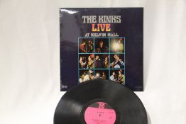 An original VG+/VG+ copy of the Kinks - live at Kelvin Hall - UK Pye press