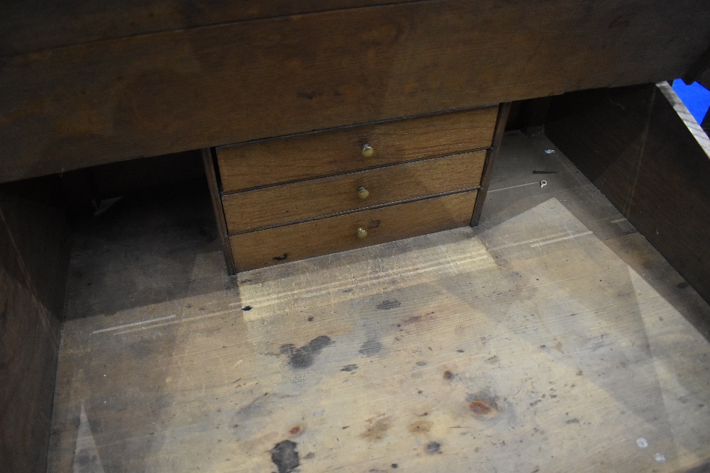 A 19th Century oak clerks desk, approx dimensions H89 W78 D65cm - Image 3 of 3