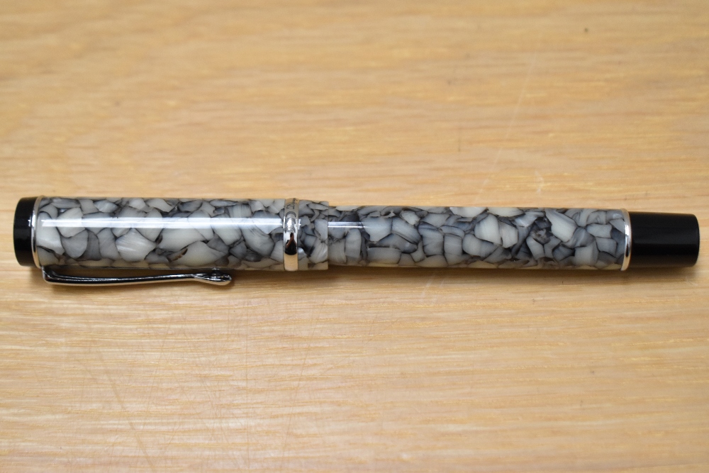 A Conklin Duragraph converter fill fountain pen in cracked ice with single band to the cap having - Image 3 of 4