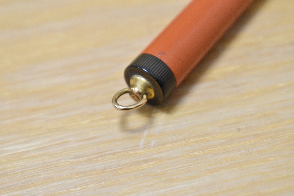 A Parker Lady Duofold Lucky Curve button fill fountain pen in red with broad band to a ring cap - Image 3 of 4