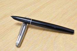 A Parker 51 MkIII aero fill fountain pen in black with steel cap