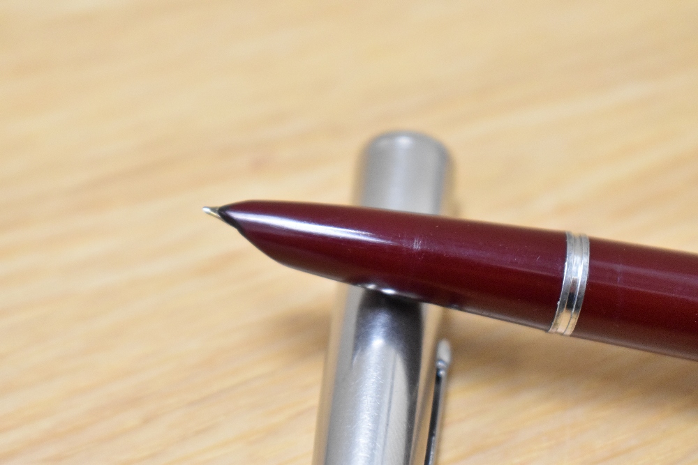 A Parker 51 Aerofill fountain pen in burgundy with Lustraloy cap - Image 2 of 3
