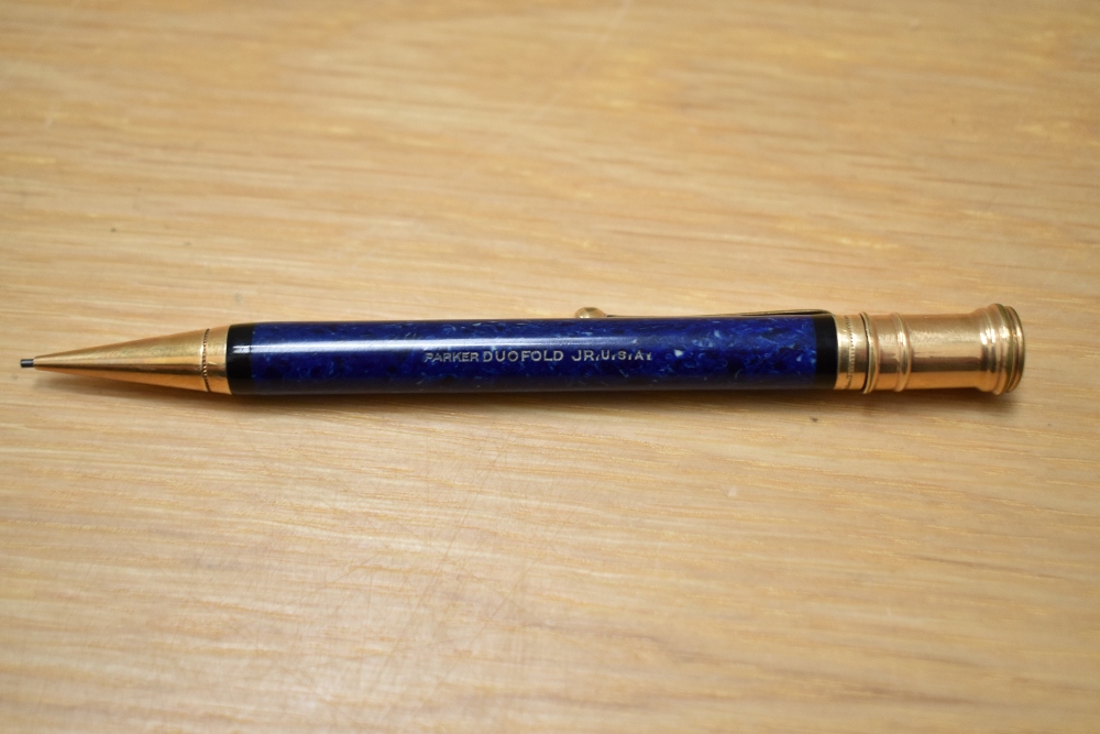 A Parker Duofold Junior propelling pencil in lapis blue - Image 3 of 3