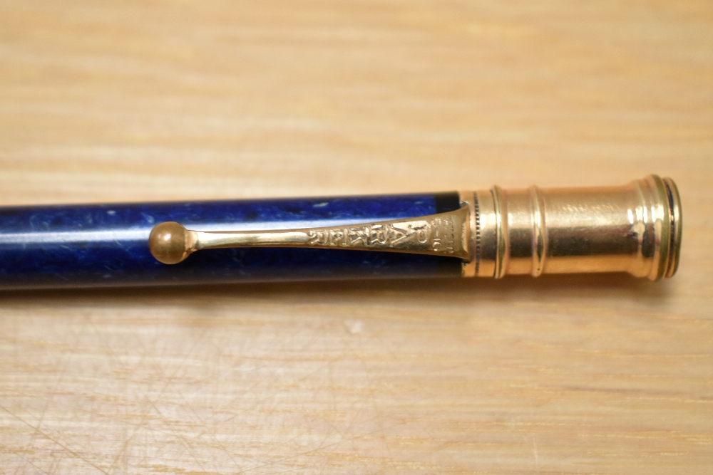 A Parker Duofold Junior propelling pencil in lapis blue - Image 2 of 3