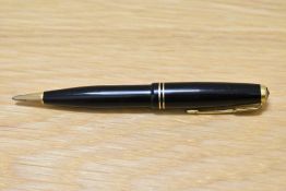 A Parker (France) propelling pencil in black with two bands