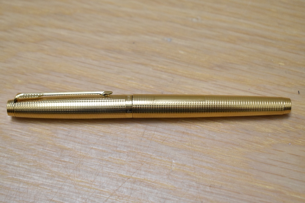 A Parker 75 converter fill fountain pen in Tiffany Grid 14K gold fill having a Parker 14k USA nib - Image 3 of 3