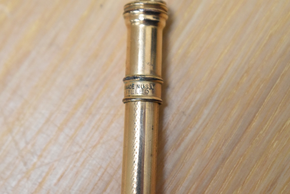 A Parker Duofold Vest Pocket propelling pencil in gold fill and ring top - Image 2 of 3