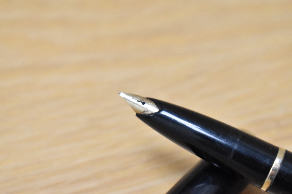 A Sheaffer Imperial Touchdown plunger fill fountain pen with a band to the base of the cap having - Image 2 of 3
