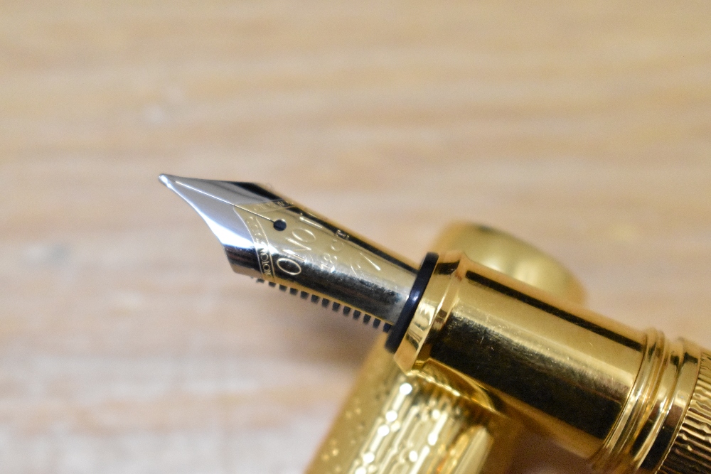 An Onoto University of Cambridge limited edition fountain pen 5/100 in vermail 23ct gold plate on - Image 2 of 8