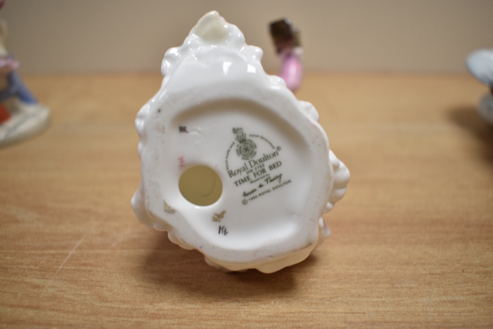 Two Royal Doulton bone china Nursery Rhyme figurines, comprising Miss Muffet DNR2 and Old Mother - Image 3 of 4