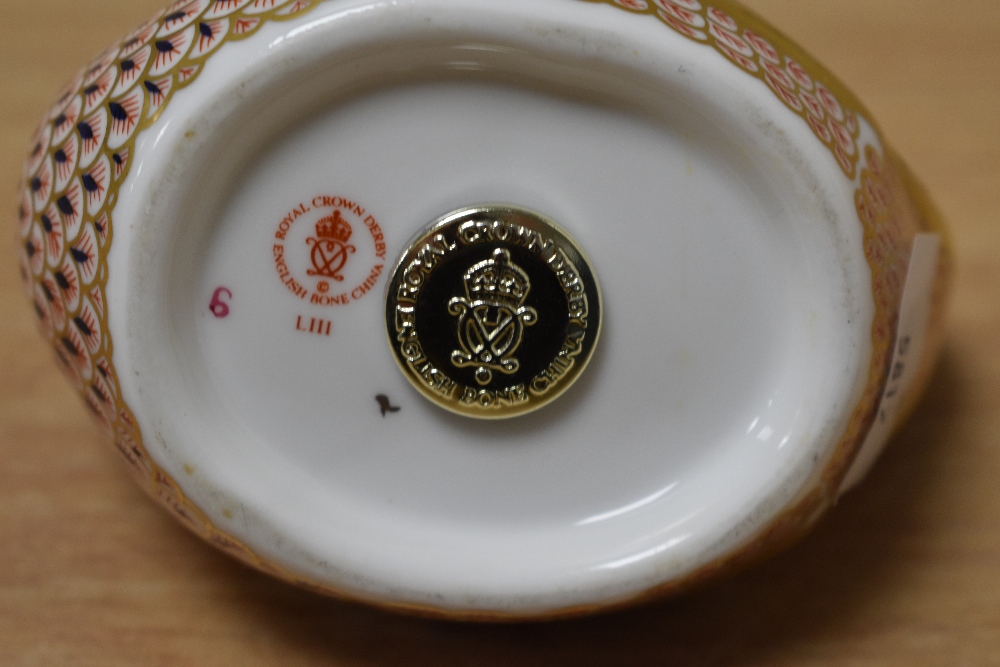 A group of three Royal Crown Derby Imari pattern bird-form paperweights, comprising a seated - Image 2 of 4