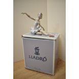 A Lladro porcelain ballerina figurine 'Swan Ballet' 5920, UN80Z with original packaging