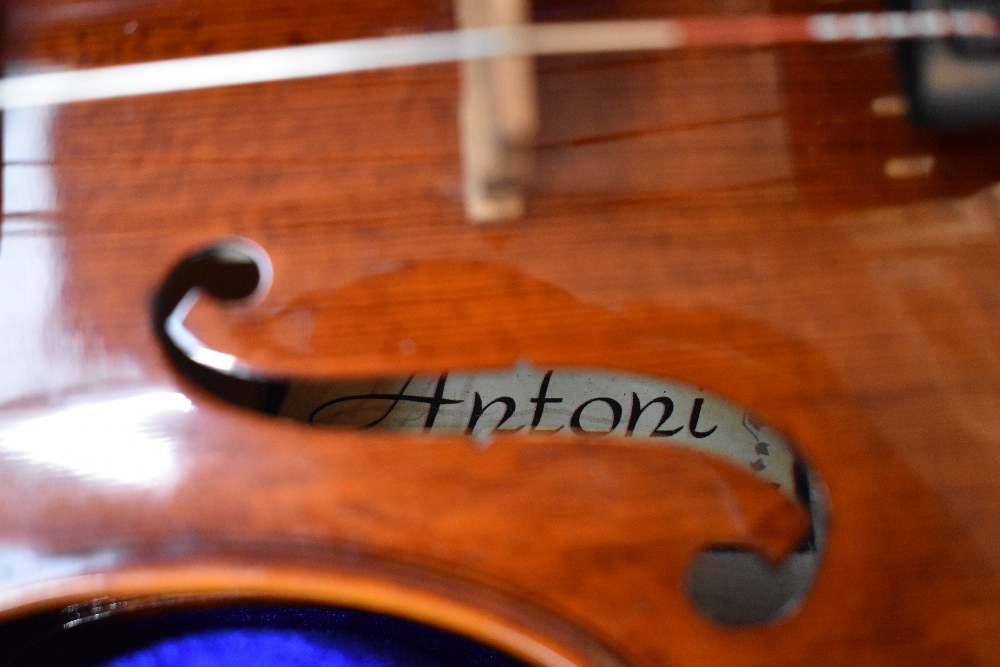 A modern violin having 13inch back, labelled Antoni , John Hornby Skewes, with fitted case and bow - Image 2 of 5