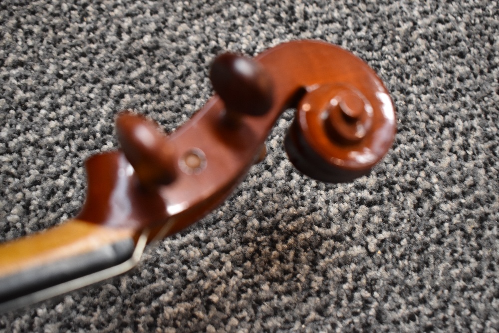 A modern violin having 13inch one piece back with fitted case and bow - Image 5 of 5