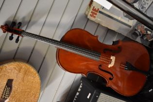 A Stentor student II cello