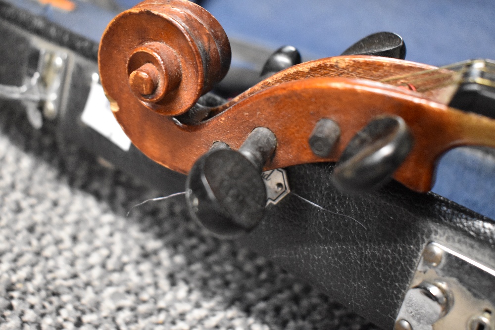 A traditional violin having 14 inch two piece back, with hard case - Image 3 of 3